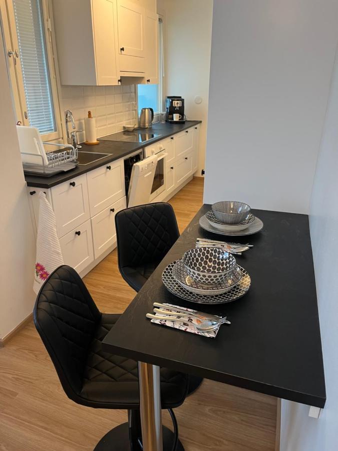 Cosy Apartment In The Heart Of Lahti, Free Parking Bagian luar foto