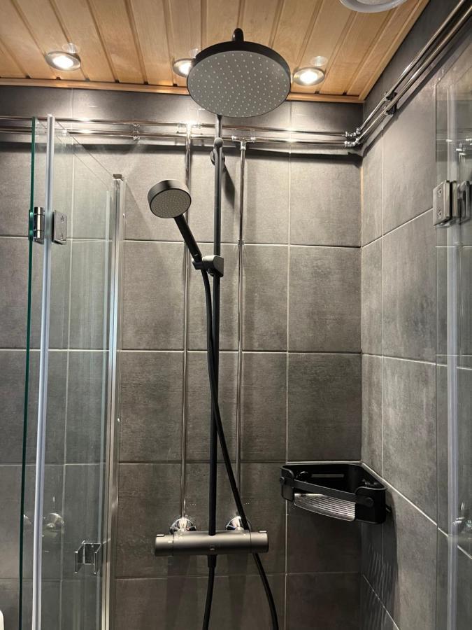 Cosy Apartment In The Heart Of Lahti, Free Parking Bagian luar foto