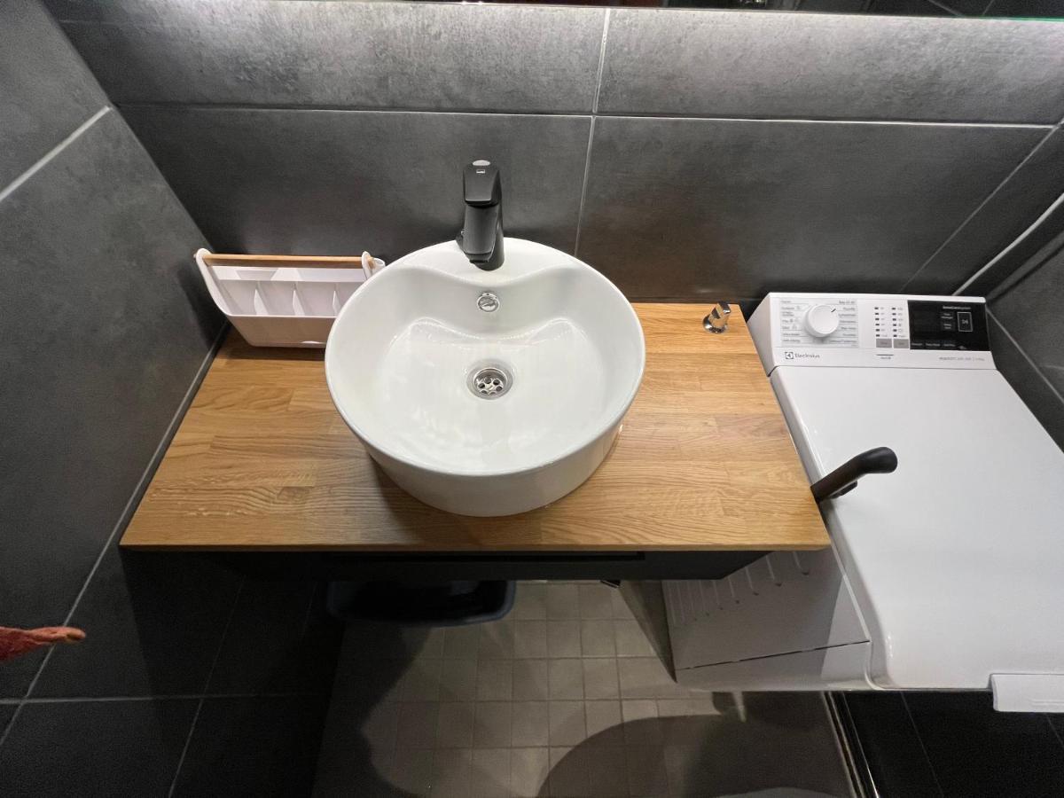 Cosy Apartment In The Heart Of Lahti, Free Parking Bagian luar foto